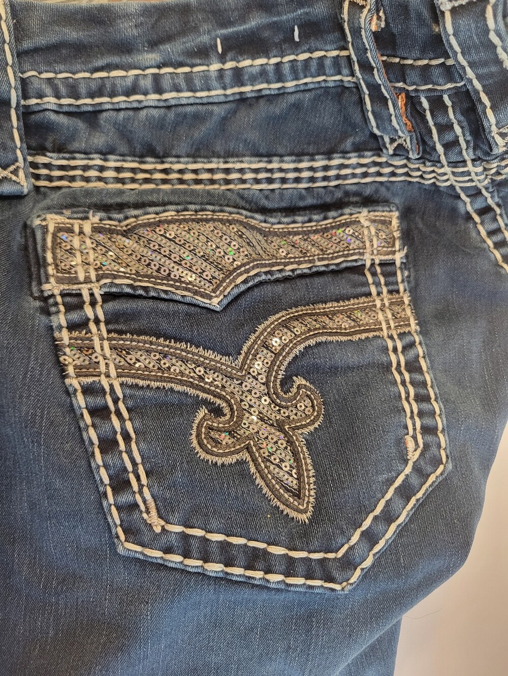 Rock Revival Vivian Easy Skinny 32 Straight Leg Fleur-de-lis Pocket Y2K Style - Picture 1 of 15
